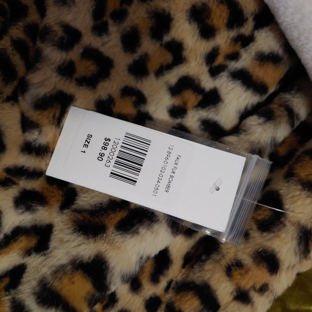 Puffy leopard jacket - Picture 8 of 8